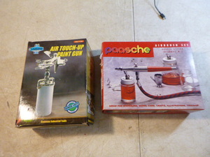 lot 105 image: Paint Gun and Airbrush Kit