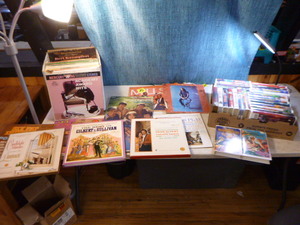 lot 107 image: Box of Vintage Albums and VHS Tapes