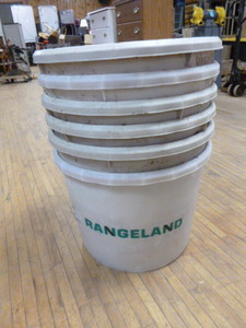 lot 14 image: 6 Rangeland Feed Buckets