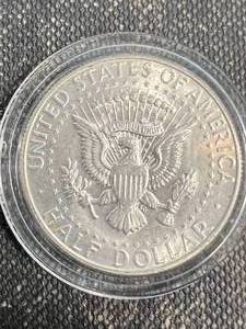 1967 US KENNEDY HALF DOLLAR IN AIRTITE