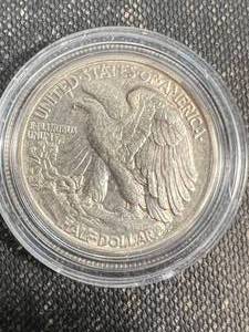 1941-S US WALKING LIBERTY HALF DOLLAR IN AIRTITE