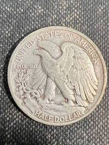 1942-D US WALKING LIBERTY HALF DOLLAR