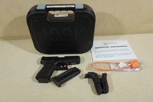 lot 5 image: Unfired Glock 44 .22 LR Semi-Auto Pistol - 2 Magazines