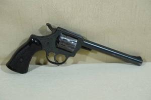 lot 9 image: H&R Model 900 .22 LR 9 Shot Revolver - 6 Barrel