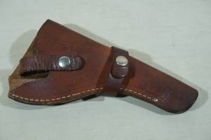 lot 71 image: Leather Gun Holster