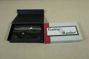 lot 76 image: Game Raider Knife