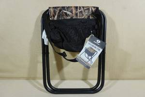 lot 84 image: Mossy Oak Field Hunting Stool