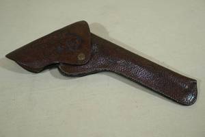 lot 115 image: Custom Handmade Leather Revolver Holster