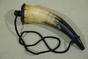 lot 124 image: Vintage Buffalo Powder Horn