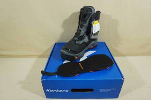 lot 138 image: Korkers Darkhorse Wading Boots -Mens 7, Felt & Kling-On Soles