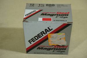lot 214 image: 25 Federal Steel Magnum 12 Gauge 3 BBB Shot Shotshells