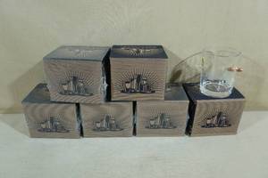 lot 224 image: 6 Lucky Shot Whiskey Glasses with Bullet Love