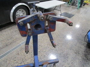 lot 49 image: Engine Stand