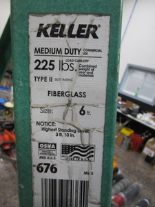 lot 54 image: 6 Fiberglass Step Ladder