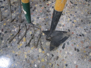 lot 63 image: Misc. Hand Tools