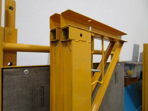 lot 64 image: Painters Scaffold