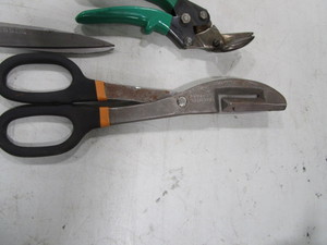 lot 107 image: Tin Snips