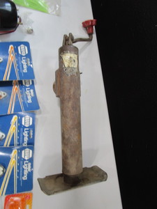 lot 166 image: Trailer Jack, Receiver Hitch, Misc. Trailer Lights & Accessories