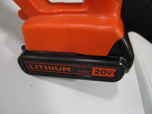 lot 180 image: Black Decker Cordless Weed Eater