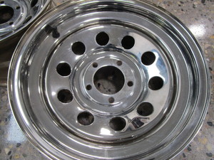 lot 209 image: (2) 15 Wheels 5x4 12 BC 8 wide