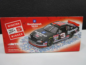 lot 257 image: Dale Earnhardt Talladega Raced Version 124 Diecast