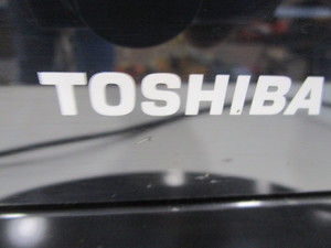 lot 311 image: 32 Toshiba TV