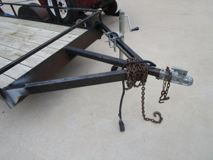 lot 1 image: Utility Trailer 4 12x9