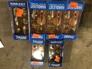 lot 13 image: Lot of Single Cylinder Polished Brass Door Handleset by TOLEDO Customer Returns See Pictures