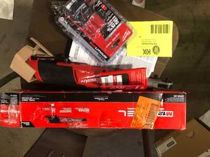 lot 22 image: Lot of Assorted Milwaukee Tools Various Models and Conditions Customer Returns See Pictures