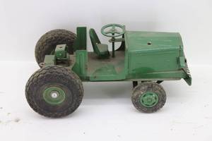 lot 17 image: Charles Wm Doepke Mfg Co Earth Mover