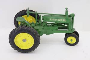 lot 25 image: John Deere Diecast