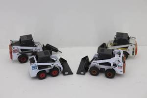 lot 31 image: Set of Bobcat Diecast