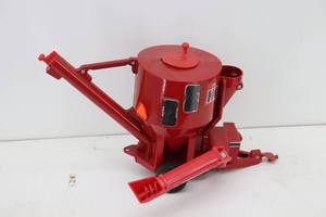 lot 44 image: Ertl IH Corn & Grain Mixer