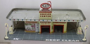 lot 45 image: 1950s Toy Marx Service Station