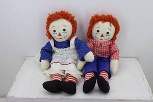 lot 47 image: Raggedy Ann & Andy Dolls