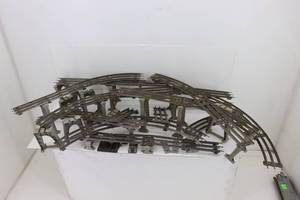 lot 60 image: Lionel Train Tracks & Parts
