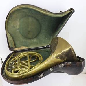 lot 78 image: French Horn & Case