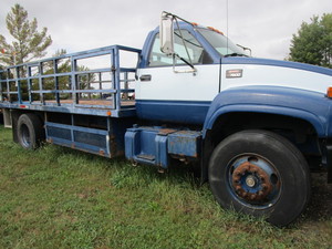 1999 GMC 7500 Truck, 18ft Flatbed