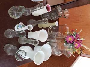lot 37 image: Large Lot of Various Flower Vases