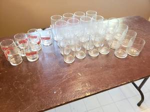 lot 77 image: Glass Drinking Glasses
