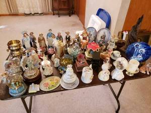 lot 95 image: Table Full of Small Home Decor, Knick Knacks Etc.