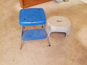 lot 100 image: Pair of Step Stools