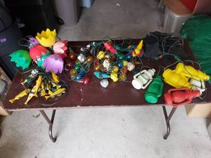 lot 127 image: Decorative Party Lights