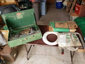 lot 142 image: Coleman Cook Stove, Vintage Portable Head