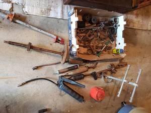 lot 166 image: Old Tools, Vintage Grease Guns and More