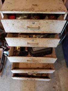 lot 168 image: Cabinet Contents (Cabinet Sold Seperately)
