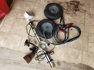lot 187 image: Lights, Tires, Jumper Cables