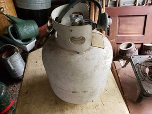 lot 206 image: 20lb Propane Tank