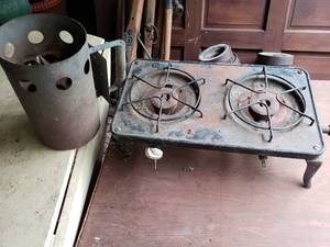 lot 211 image: Propane Burner and Charcoal Grill Starter