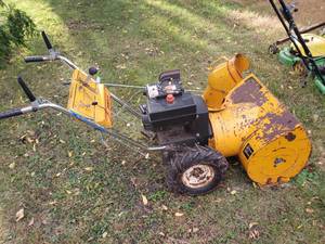lot 236 image: Snowflite 2 Stage Snowblower